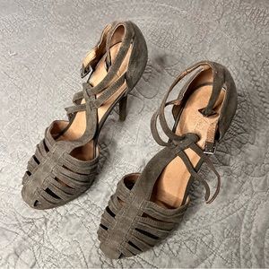 Joie Grey Suede Pumps size 38.5 EUR